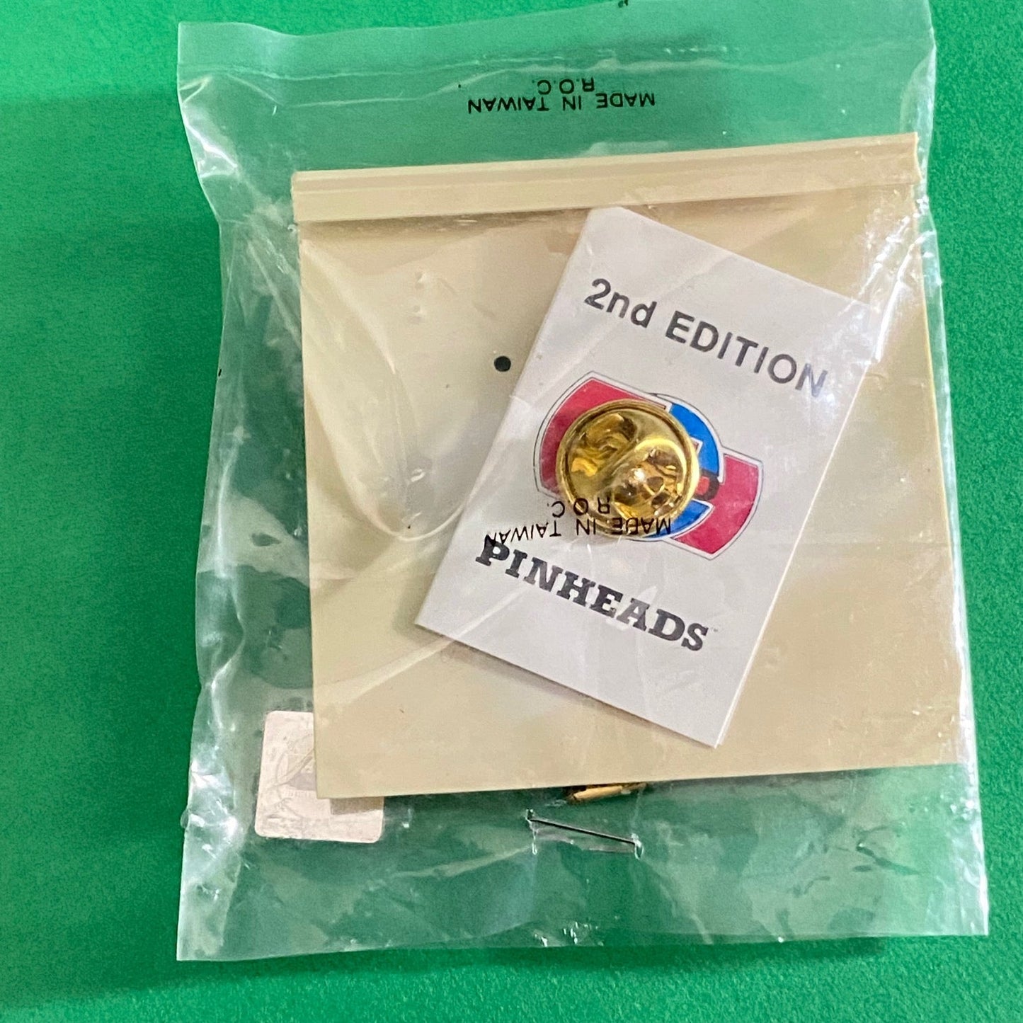 *(E6) Nomar Garciaparra Vintage 2000 MLB American League Boston Red Sox NOS Pin