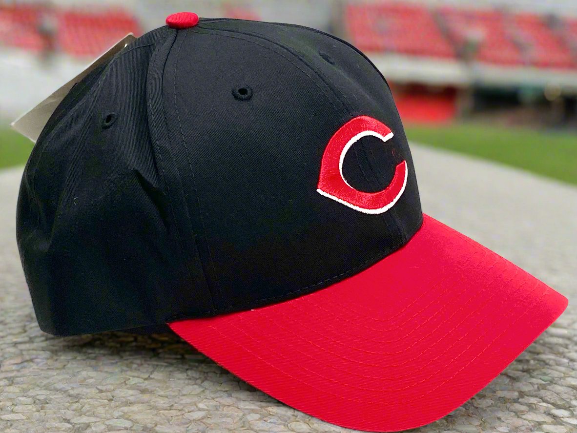 Cincinnati Reds Vintage MLB Replica NOS Snapback