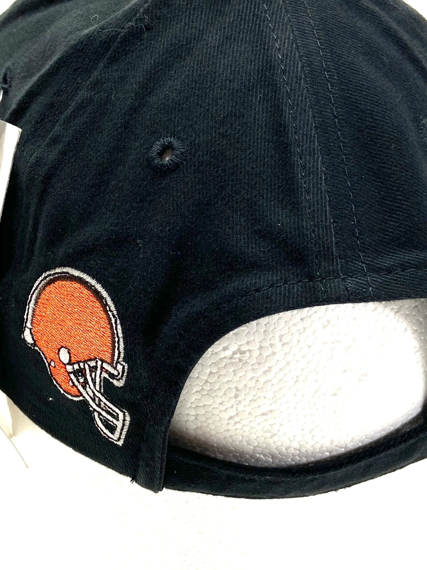 Cleveland Browns Vintage NFL Brown Logo On Black Crown NOS Cap