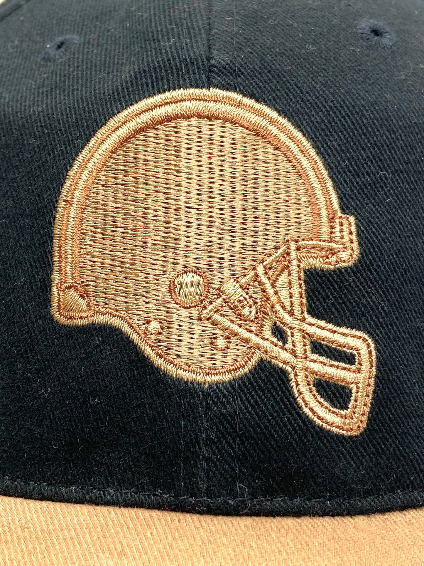 Cleveland Browns Vintage NFL Brown Logo On Black Crown NOS Cap