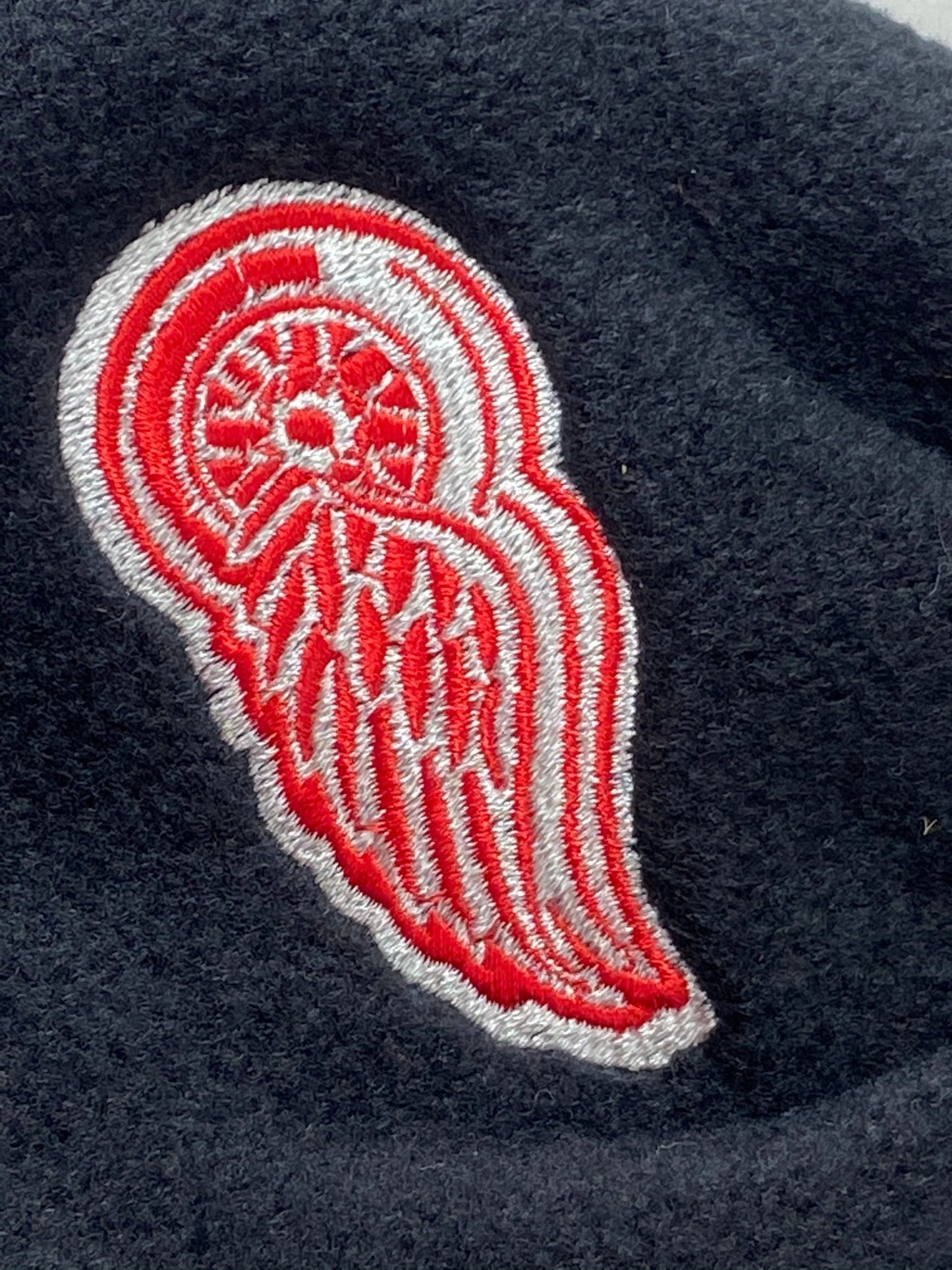 Detroit Red Wings Vintage NHL Adult Fleece NOS Mittens
