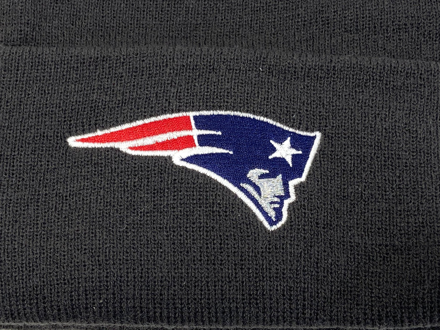 New England Patriots Vintage NFL Black Cuffed NOS Logo Knit Hat