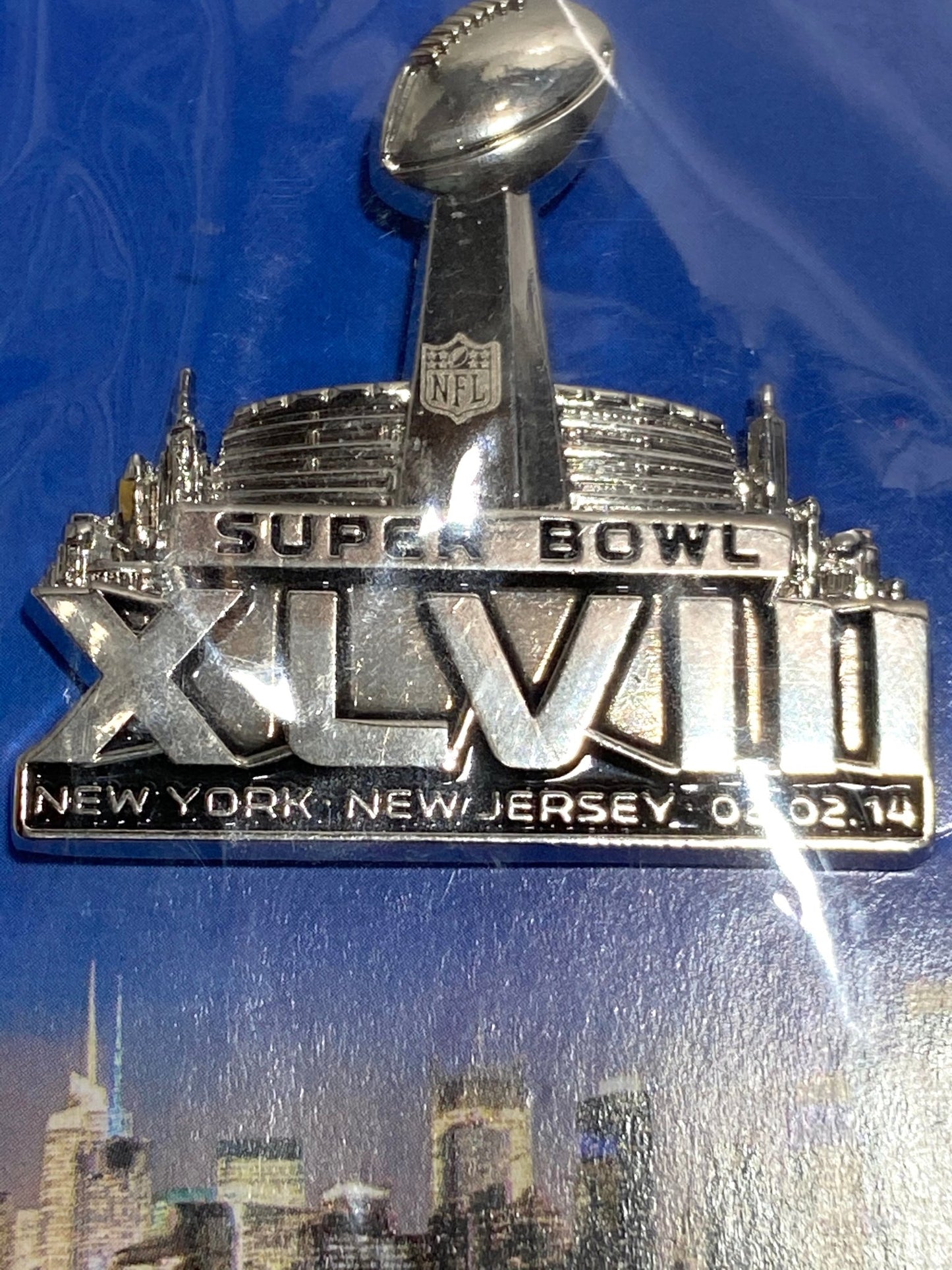 NFL Super Bowl XLVIII (48) NOS Lapel Pins