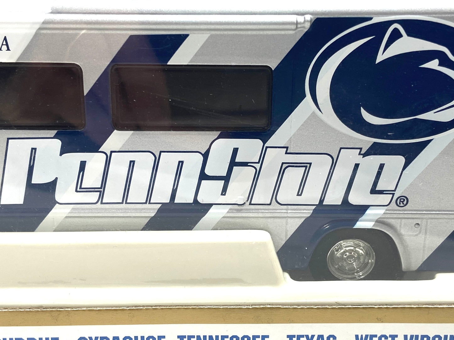 Penn State Nittany Lions Vintage 2001 NCAA 1:43 NOS Winnebago
