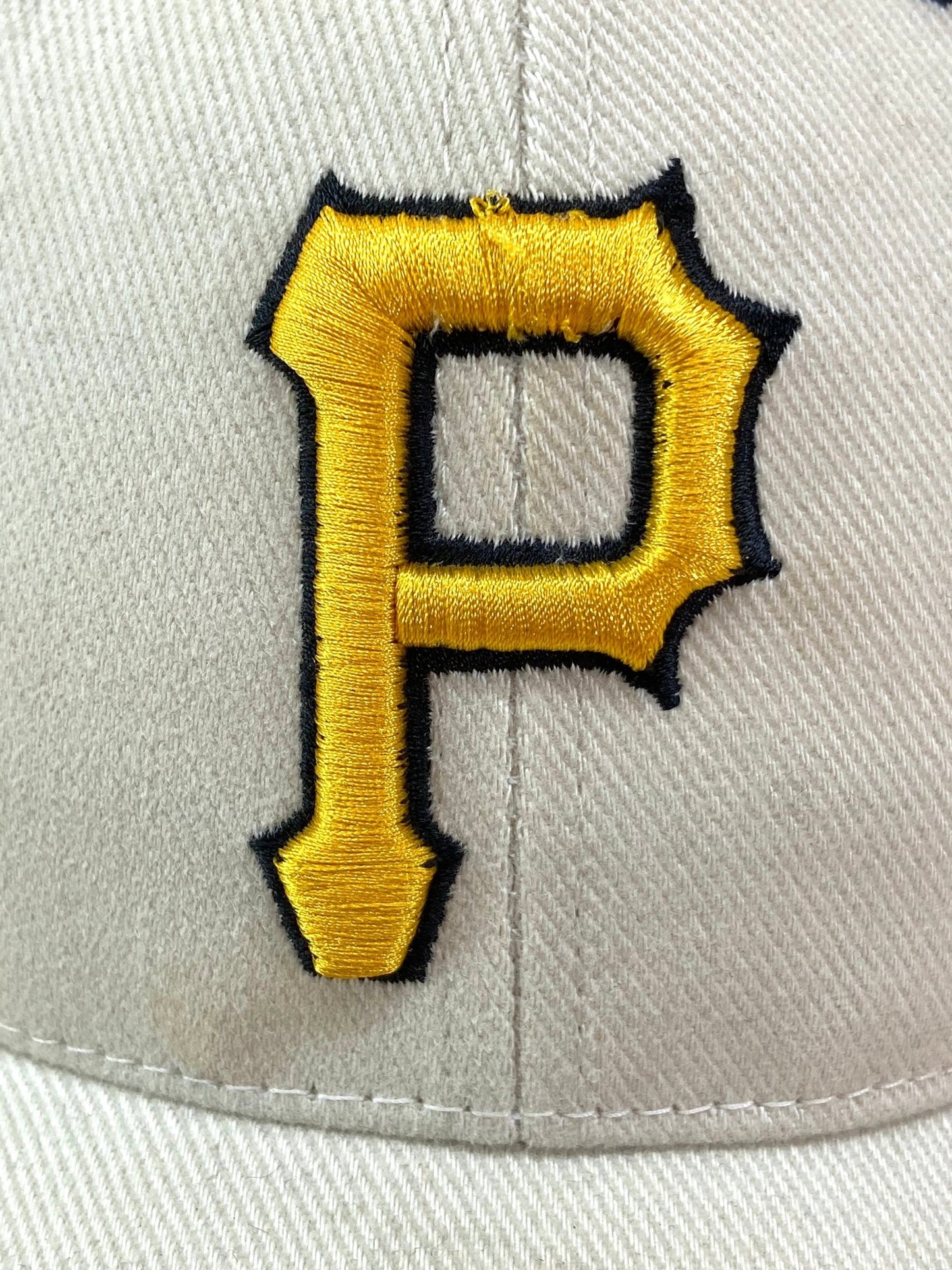 Pittsburgh Pirates NOS Vintage MLB Beige "Stache" Cap