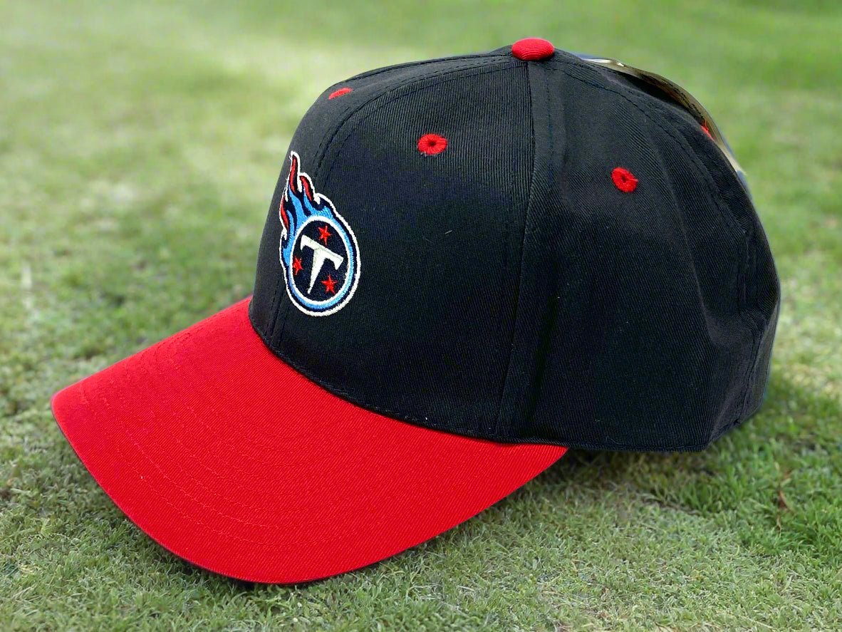 Tennessee Titans Vintage NFL Navy/Red Twill NOS Snapback Replica Cap