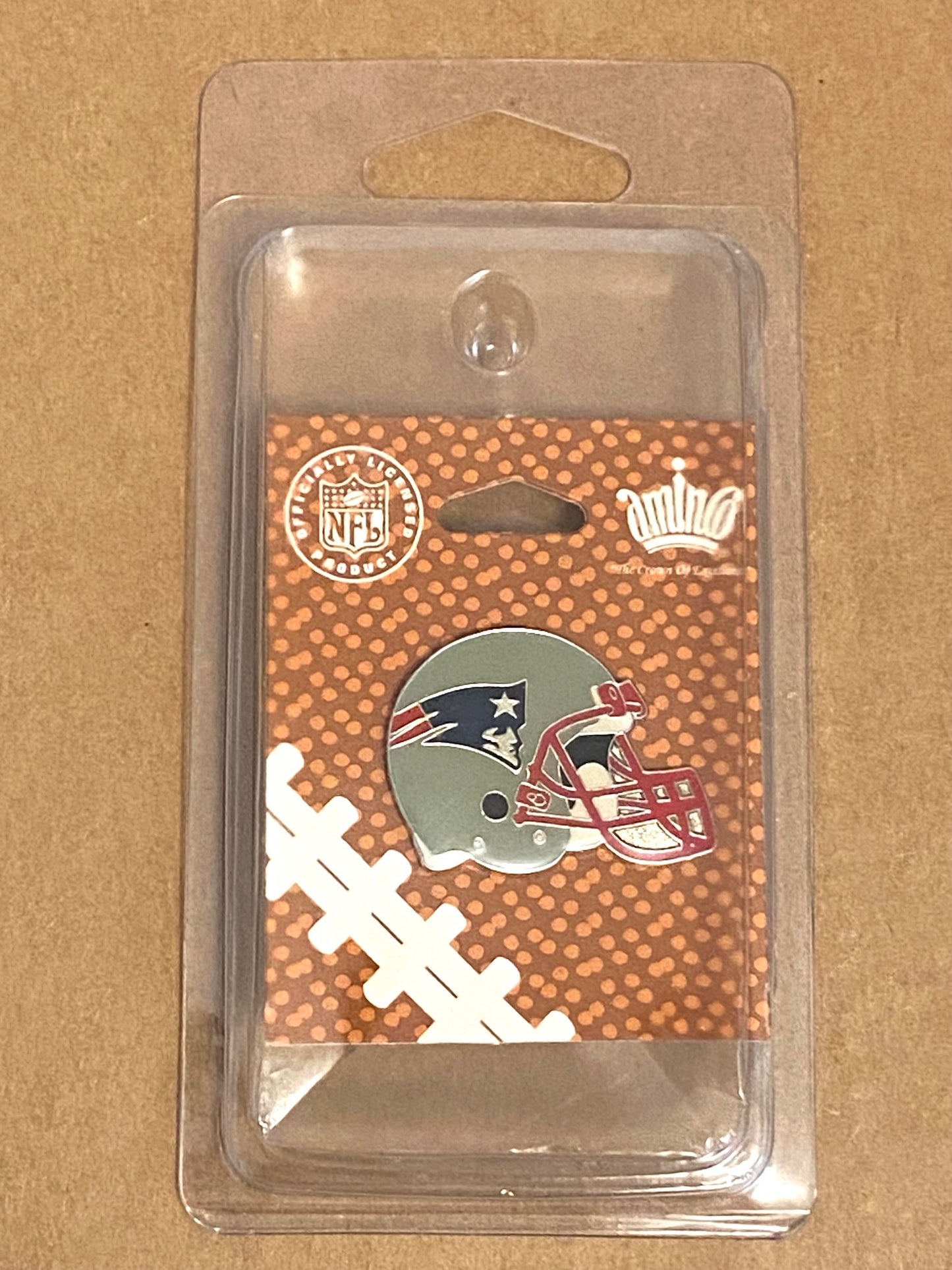 New England Patriots NFL NOS "Helmet" Lapel Pin