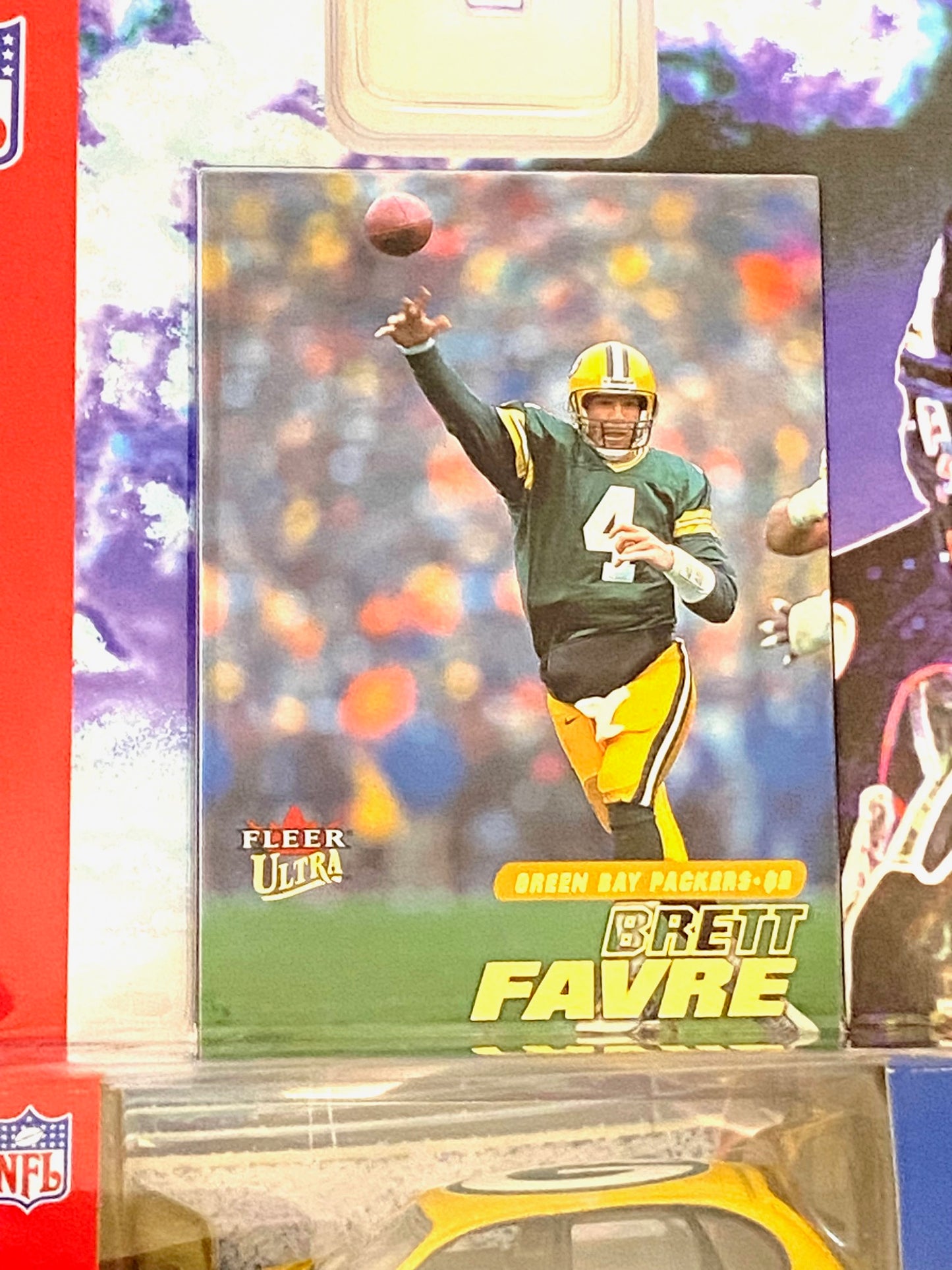 Brett Favre 2001 NFL Green Bay Packers Collectible NOS PT Cruiser