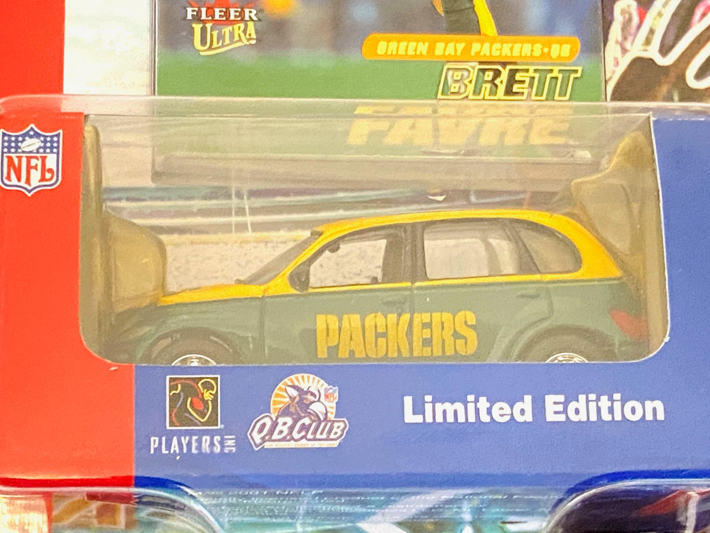 Brett Favre 2001 NFL Green Bay Packers Collectible NOS PT Cruiser