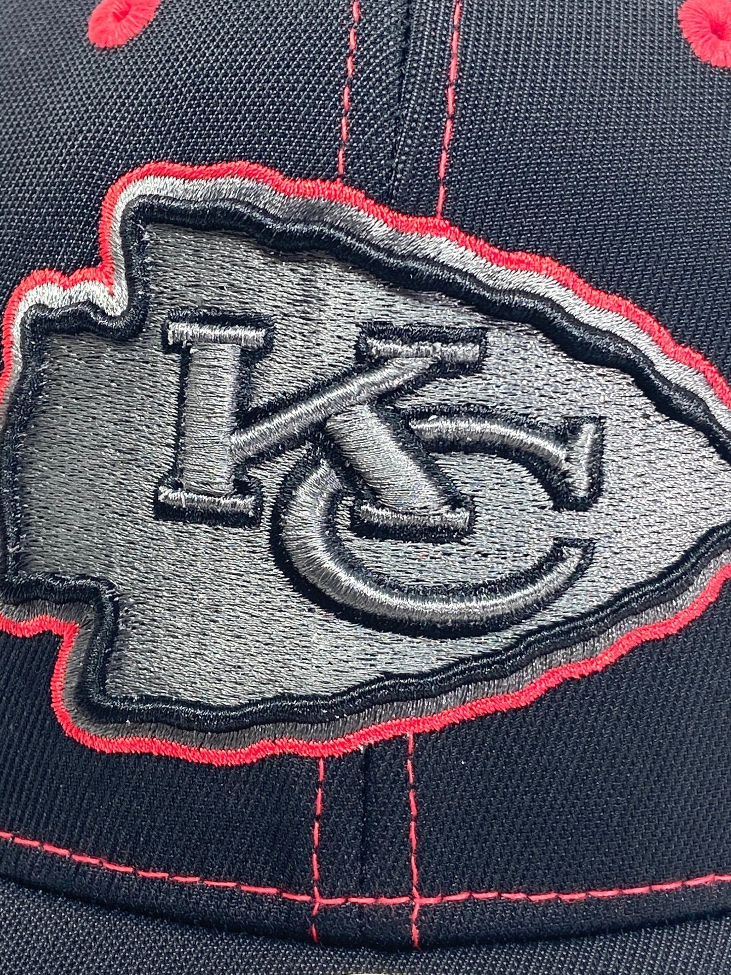 Kansas City Chiefs NFL 2015 Contender "Black Squantum " NOS Stretch Fit Cap