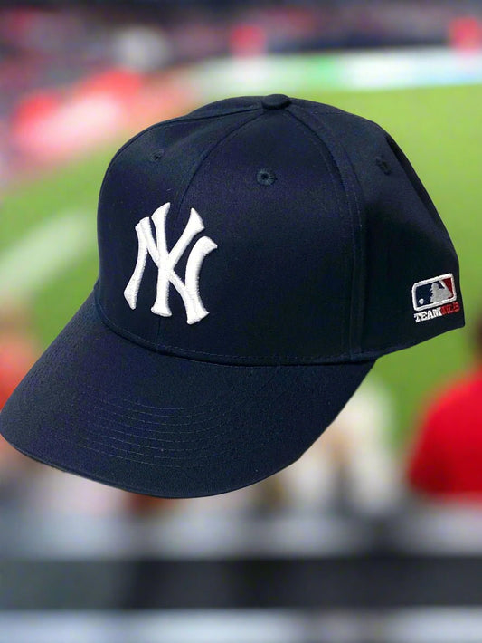 New York Yankees 2017 MLB 300 Style NOS Adult Adjustable Home Cap