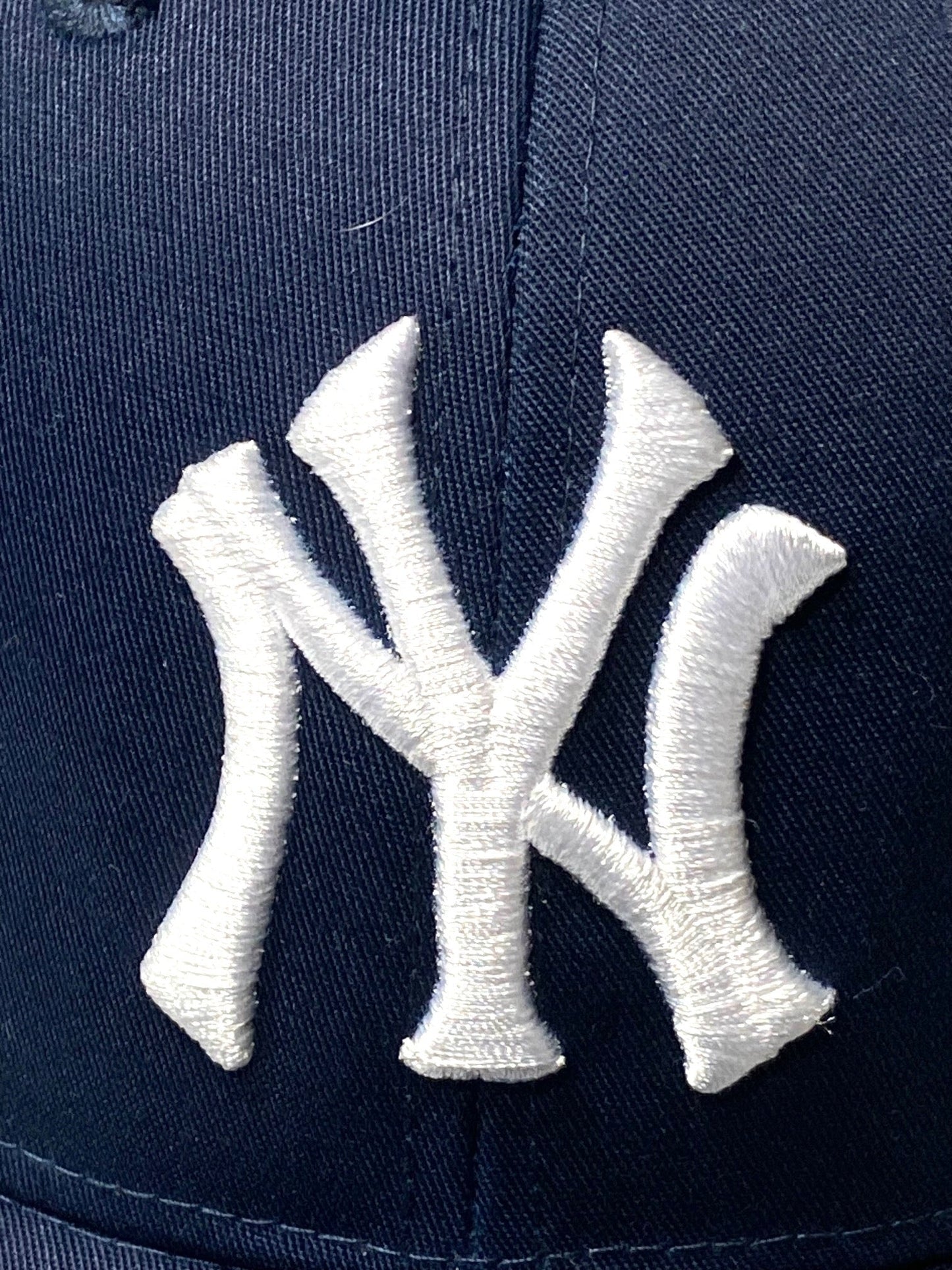 New York Yankees 2017 MLB 300 Style NOS Adult Adjustable Home Cap
