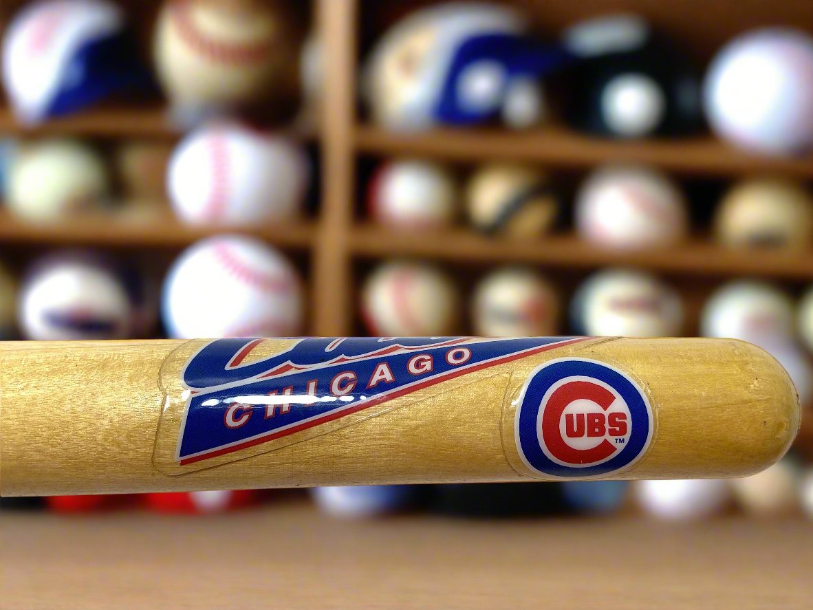 Chicago Cubs Vintage 2004 MLB 22" Wood w/Decal Mini-Bat