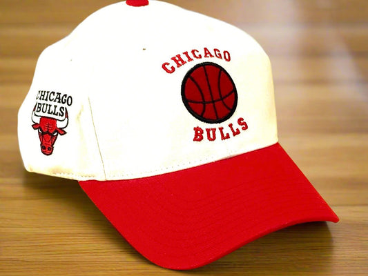 Chicago Bulls Vintage NBA White NOS "Basketball" Cap