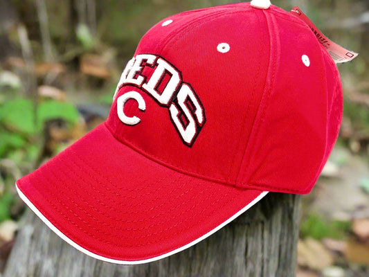Cincinnati Reds Vintage MLB Block "Reds" NOS Cap