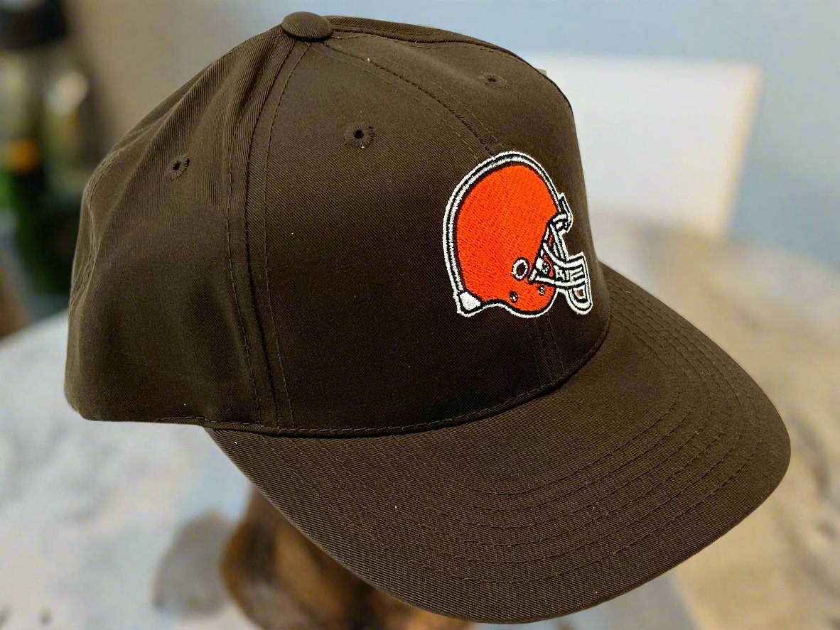 Cleveland Browns Vintage NFL Brown Youth Logo NOS Snapback
