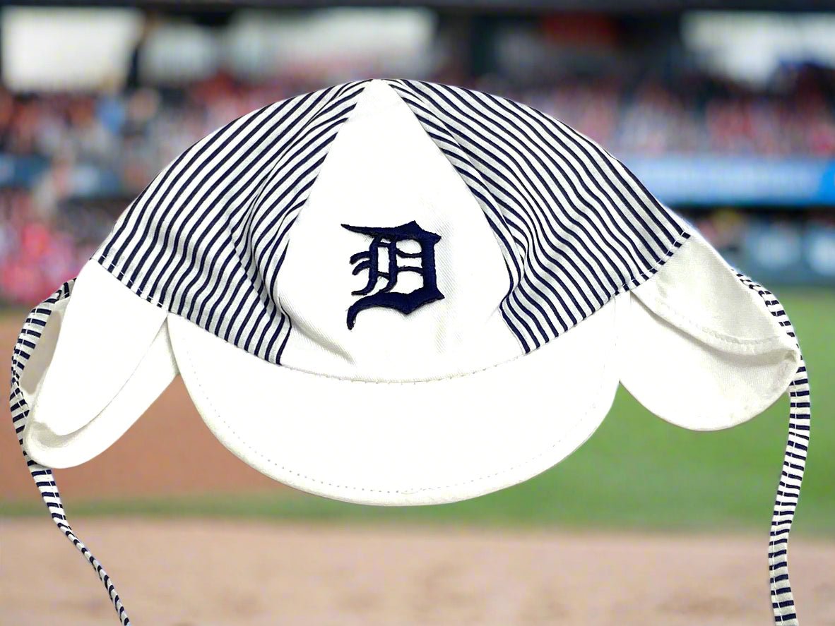 Detroit Tigers Vintage MLB Infant NOS Hat With Ties