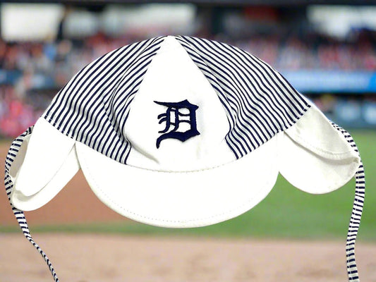 Detroit Tigers Vintage MLB Infant NOS Hat With Ties