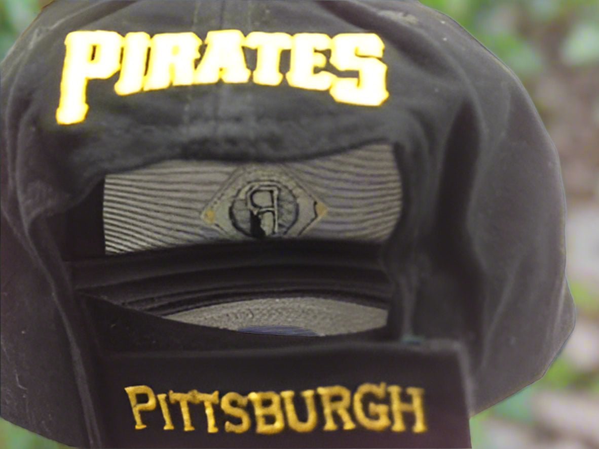 Pittsburgh Pirates NOS Vintage MLB Black Diamond Hat