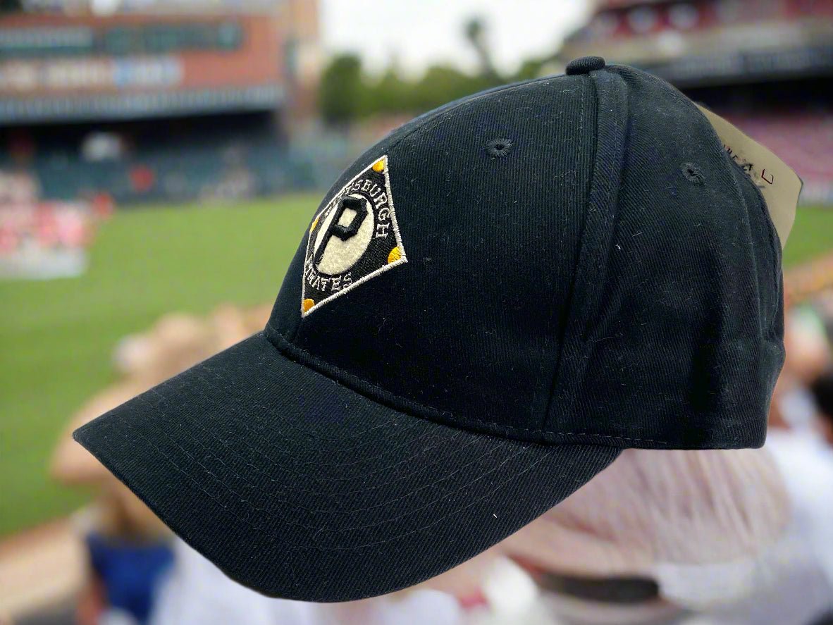 Pittsburgh Pirates NOS Vintage MLB Black Diamond Hat